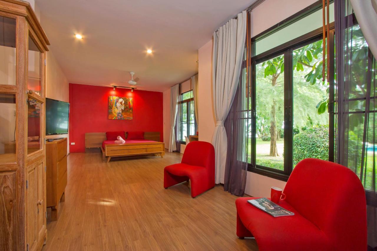 Villa Miracle Rawai Extérieur photo