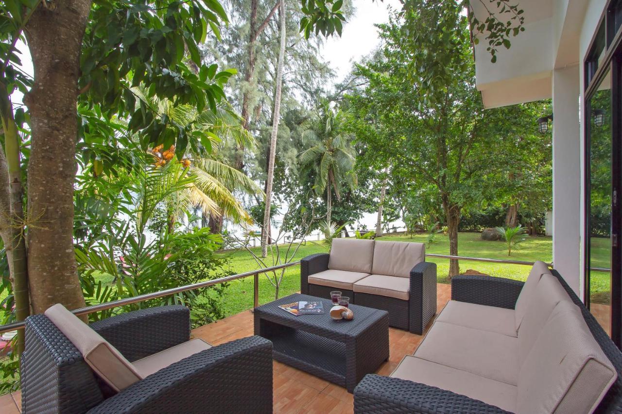Villa Miracle Rawai Extérieur photo