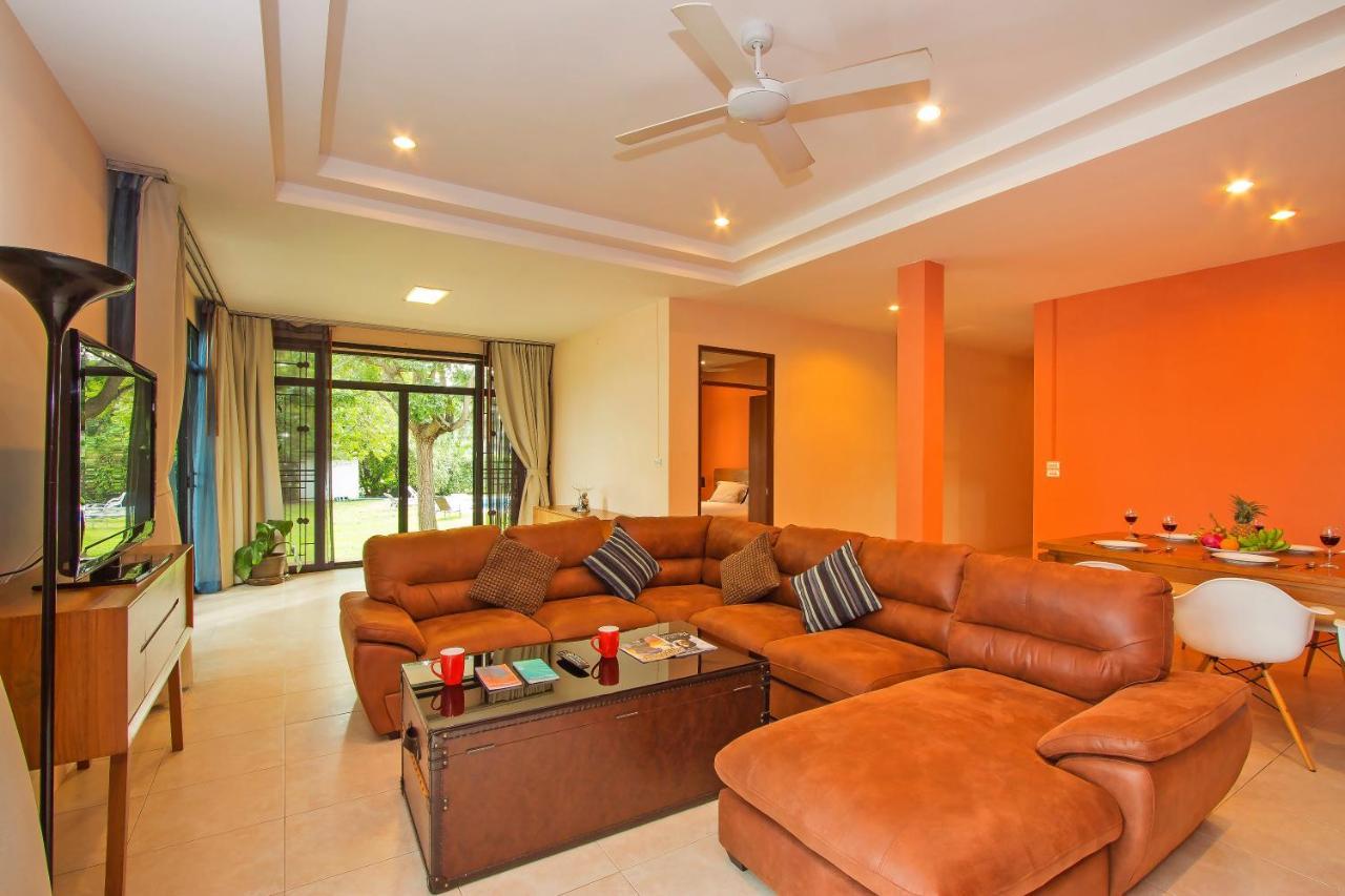 Villa Miracle Rawai Extérieur photo