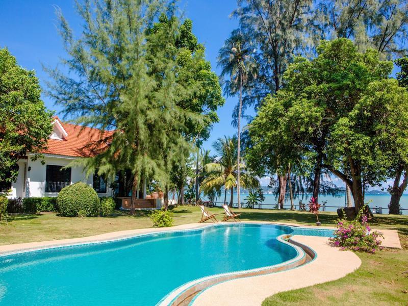 Villa Miracle Rawai Extérieur photo