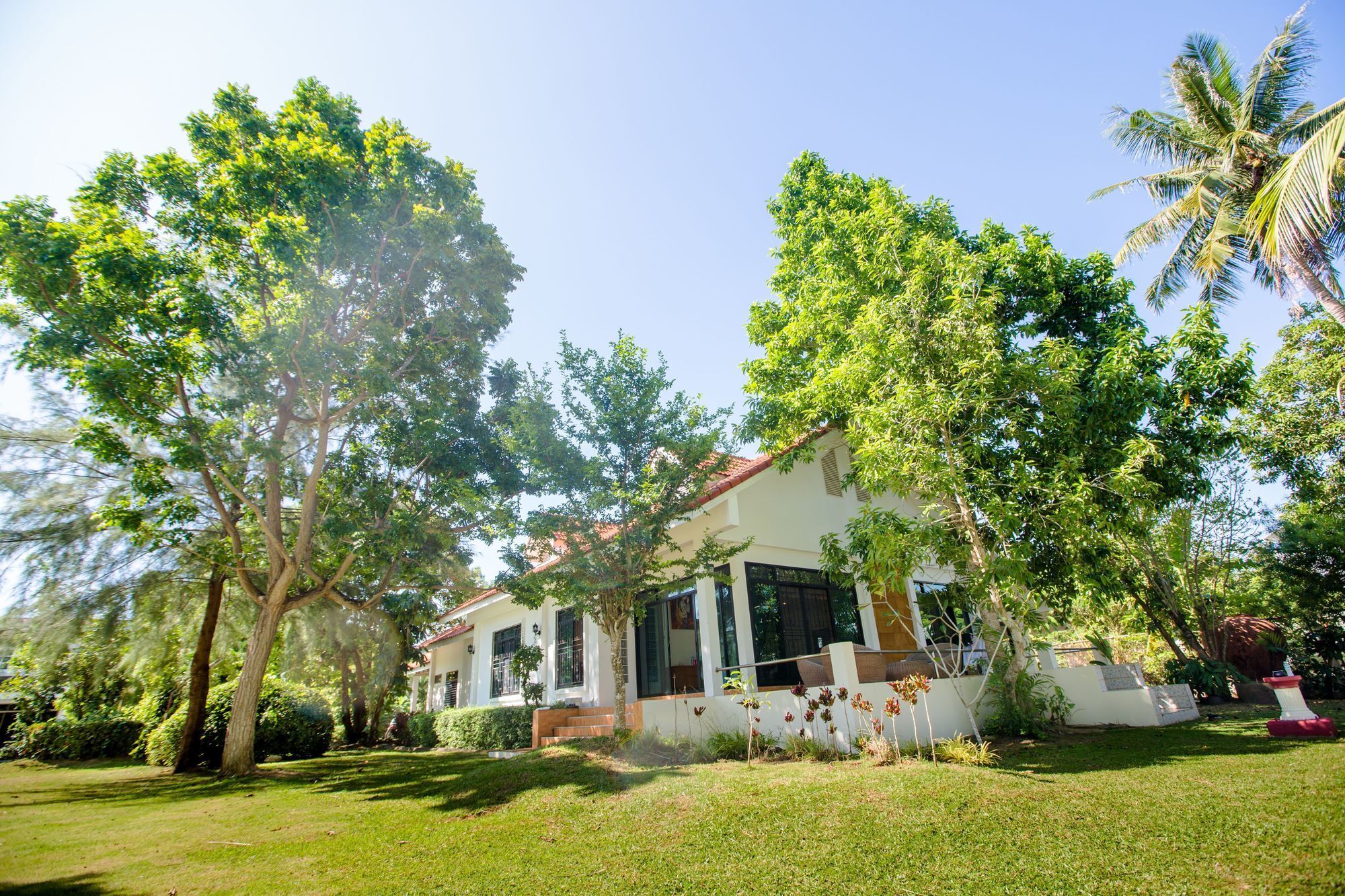 Villa Miracle Rawai Extérieur photo